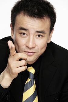 罗刚  